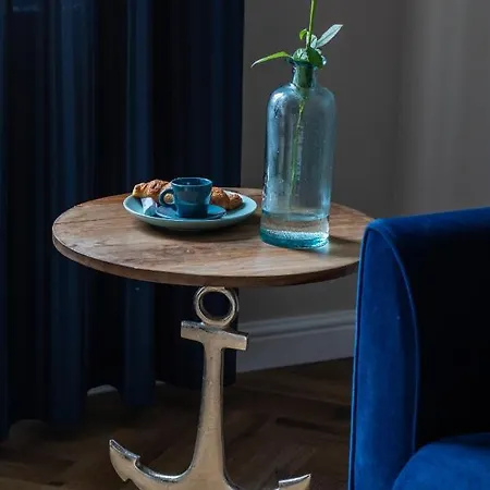 شقة Etna Tranquil With Balcony By Renters