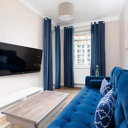 Etna Tranquil With Balcony By Renters Kołobrzeg