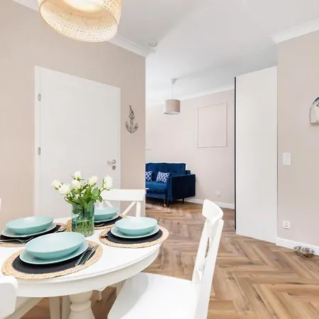 Etna Tranquil With Balcony By Renters * 코워브제크