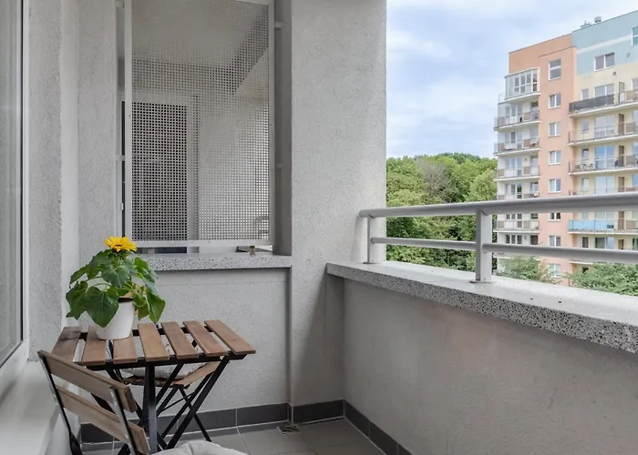 Etna Tranquil With Balcony By Renters Kołobrzeg