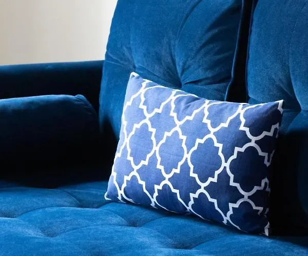 Etna Tranquil With Balcony By Renters Apartamento